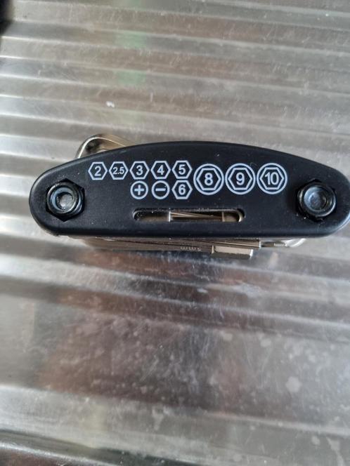 Deze Dresco compacte 18-delige Multitool is speciaal ontwikk, Doe-het-zelf en Verbouw, Gereedschap | Handgereedschap, Nieuw, Ophalen of Verzenden