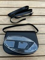 Diesel 1DR XS leren schoudertas - Zwart - Nieuw, Sieraden, Tassen en Uiterlijk, Ophalen of Verzenden, Nieuw, Zwart, Schoudertasje