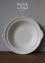 Oude brocante schaal op voet off white Nr.5 *Pronck & Praal*, Ophalen of Verzenden