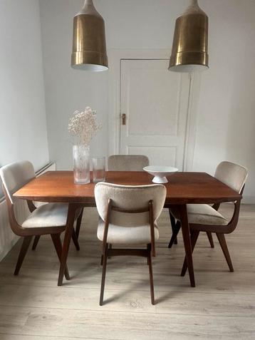 Uitschuifbare teak eettafel Louis van Teeffelen - Webe beschikbaar voor biedingen