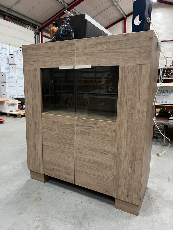 Moderne vitrinekast houtlook – 150x127x54 cm, Tuin en Terras, Bergingen en Tuinkasten, Zo goed als nieuw, Overige typen, Metaal
