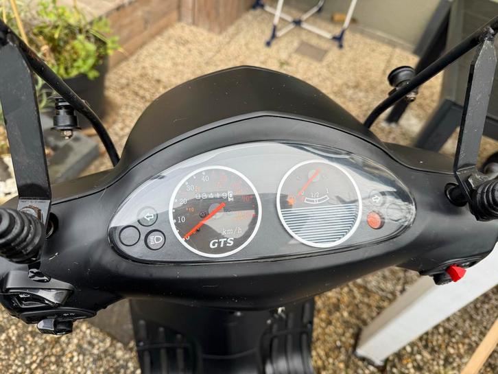 GTS Bravo snorscooter – project – start niet – bouwjaar 2019, Fietsen en Brommers, Scooters | Piaggio, Gebruikt, Overige modellen