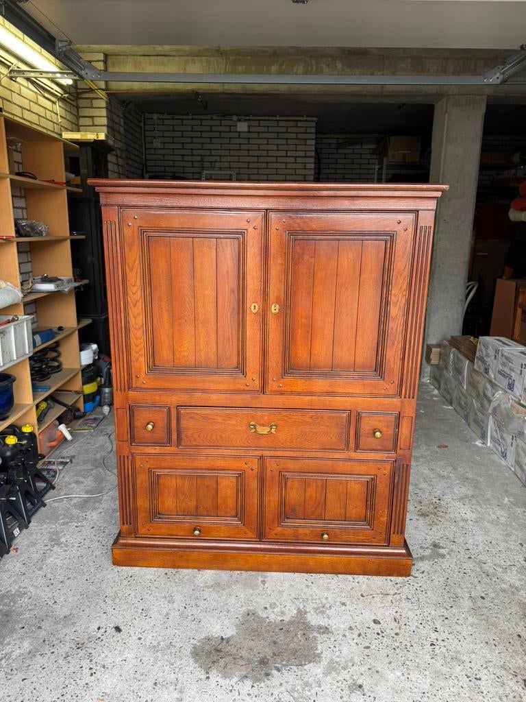 Prachtige massief houten TV-kast Royal Antique Collection, Ophalen