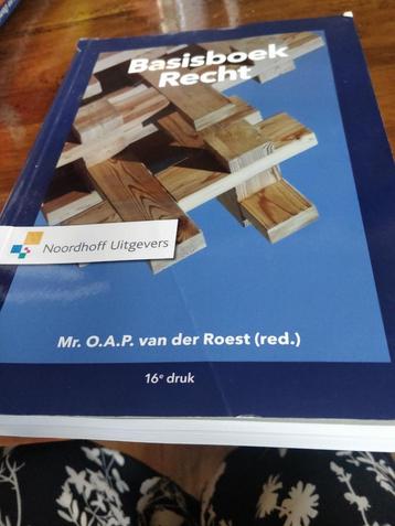 Basisboek recht  beschikbaar voor biedingen