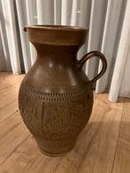 Tilburg: Grote Aardewerk Vaas / Kruik, Huis en Inrichting, Woonaccessoires | Vazen, Ophalen, Gebruikt, Overige kleuren, 50 tot 75 cm