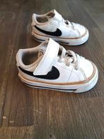 Nike sneakers maat 19,5, Jongetje of Meisje, Ophalen of Verzenden, Nike, Gebruikt