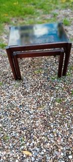 Pair of Vintage 70 ties  Nestingtables ,Up Glass, Gebruikt, Ophalen of Verzenden, Hout, Retro