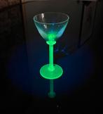 Uraniumglas wijnglas vaseline groen geel uranium glas, Ophalen of Verzenden