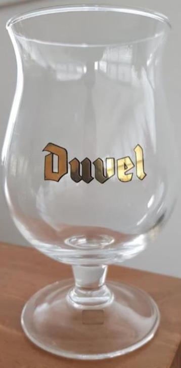 6 klassieke Duvel glazen met gouden letters 0,33L. beschikbaar voor biedingen