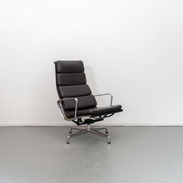 1 Vitra Eames Ea 222  Bruin Leer Soft Pad chroom beschikbaar voor biedingen