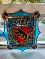 Zeer oude glas in lood raamdecoratie, Ophalen