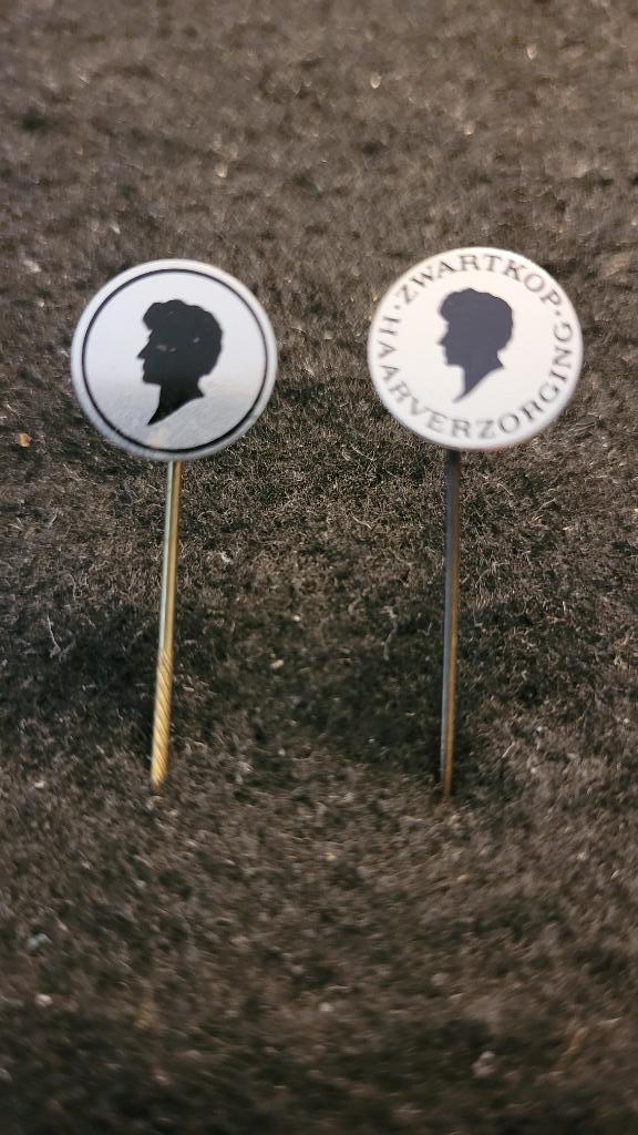 Zwartkop speldjes, Verzamelen, Speldjes, Pins en Buttons, Zo goed als nieuw, Speldje of Pin, Merk, Verzenden