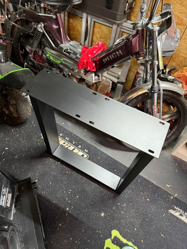 Metalen ‘Blok’ / U - tafelpoot, Doe-het-zelf en Verbouw, Metalen, Ophalen, Nieuw