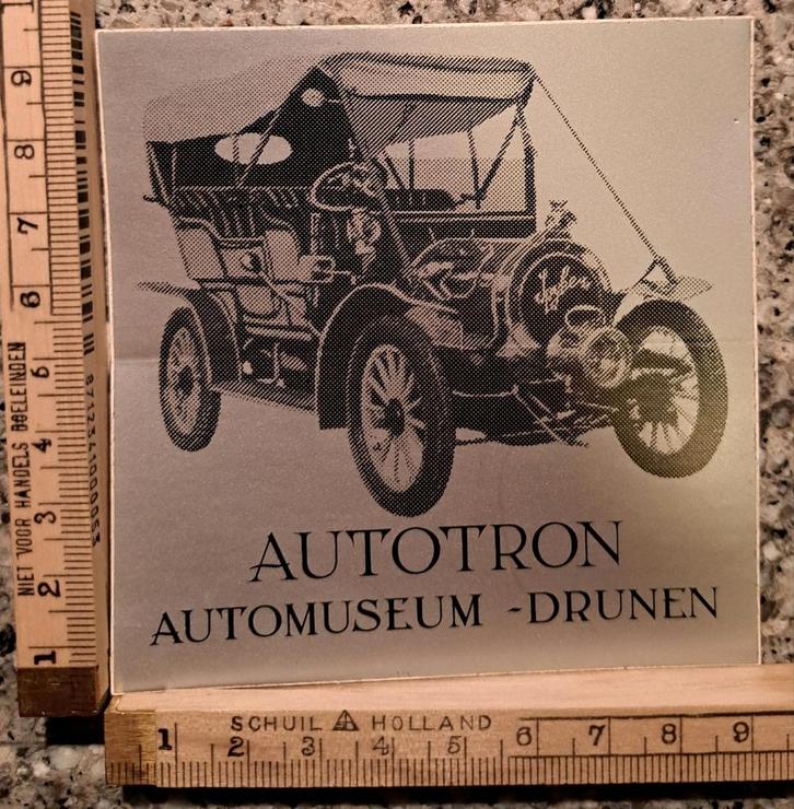 Vintage zilveren sticker Lips Autotron Automuseum Drunen, Verzamelen, Stickers, Zo goed als nieuw, Ophalen of Verzenden