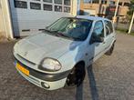 Renault Clio 1.4 RN 5 DEURS, WEINIG KM, NEW APK, Voorwielaandrijving, 15 km/l, Gebruikt, 4 cilinders