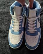 Disney Stitch Schoenen 41 Zo Goed Als Nieuw!, Kleding | Dames, Schoenen, Verzenden, Zo goed als nieuw, Blauw, Sneakers of Gympen