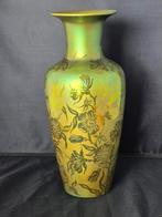 Zsolnay  grote keramische vaas bloemen eosineglazuur eosine, Antiek en Kunst, Antiek | Vazen, Ophalen