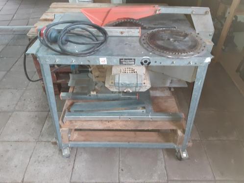 Zaagtafel, Doe-het-zelf en Verbouw, Gereedschap | Zaagmachines, Gebruikt, Cirkelzaag, 1200 watt of meer, 30 tot 70 mm, Ophalen
