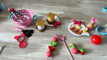 Disney Mickey and Minnie Mouse play food set beschikbaar voor biedingen