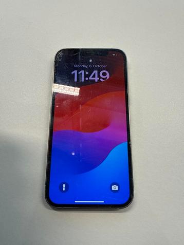 iPhone 12 Pro - Beschadigd scherm, achterkant en camera beschikbaar voor biedingen