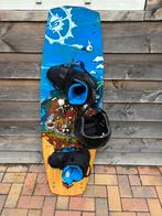 Slingshot Shredtown 139 cm + Slingshot KTV bindingen maat 46, Watersport en Boten, Ophalen of Verzenden, Gebruikt, Board en Schoenen