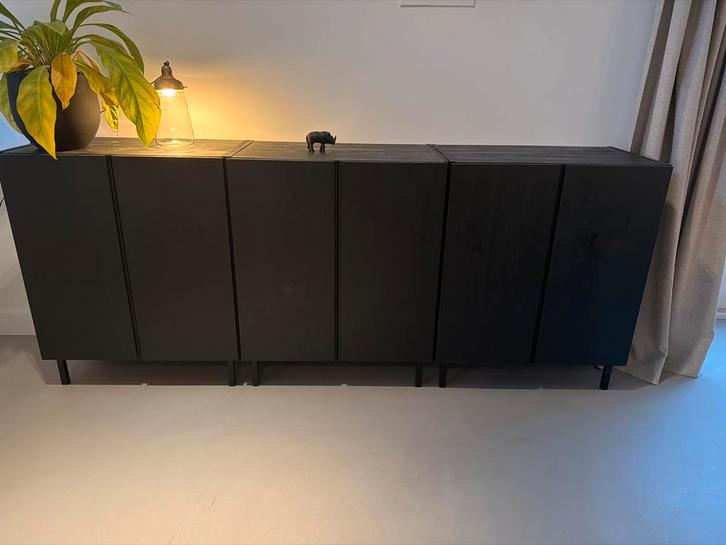 IKEA Ivar kast, zwart op poten nog 1 over., Huis en Inrichting, Kasten | Stellingkasten, Zo goed als nieuw, Ophalen