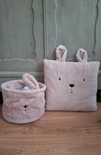 Roze decoratie set: kussen en mandje, Ophalen of Verzenden, Zo goed als nieuw, Kleed of Kussen