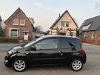 Renault Twingo 1.2 16V Collection 109.000 km NL-NAP APK 09-2, Voorwielaandrijving, Gebruikt, 4 cilinders, 4 stoelen
