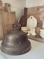Oude Franse cloche met mooi patina en bewerkt handvat, Antiek en Kunst, Ophalen of Verzenden