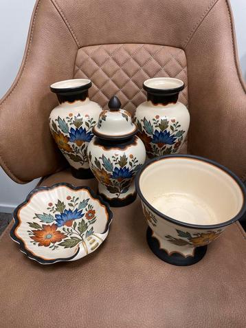 Flora Gouda Plateel Holland Handwerk Set beschikbaar voor biedingen
