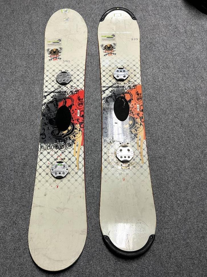 Salamon Snowboards inclusief binding 150, 155, 160cm, Sport en Fitness, Snowboarden, Gebruikt, Board, Ophalen