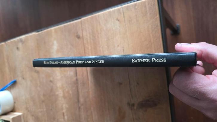 Bob dylan gesigneerd genummerd american poet and singer, Boeken, Muziek, Zo goed als nieuw, Artiest, Verzenden