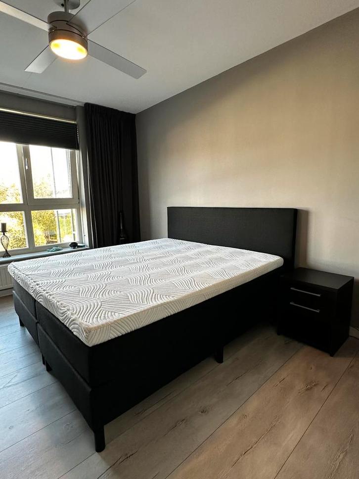 Boxspring Bosch Bedding 180x200 incl topper en nachtkastjes, Huis en Inrichting, Slaapkamer | Boxsprings, Gebruikt, 180 cm, Tweepersoons