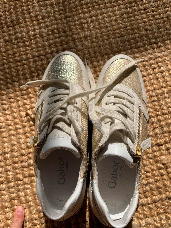 Gabor Sneakers sleehak Turijn goud mt 37, Kleding | Dames, Schoenen, Zo goed als nieuw, Sneakers of Gympen, Beige, Ophalen of Verzenden