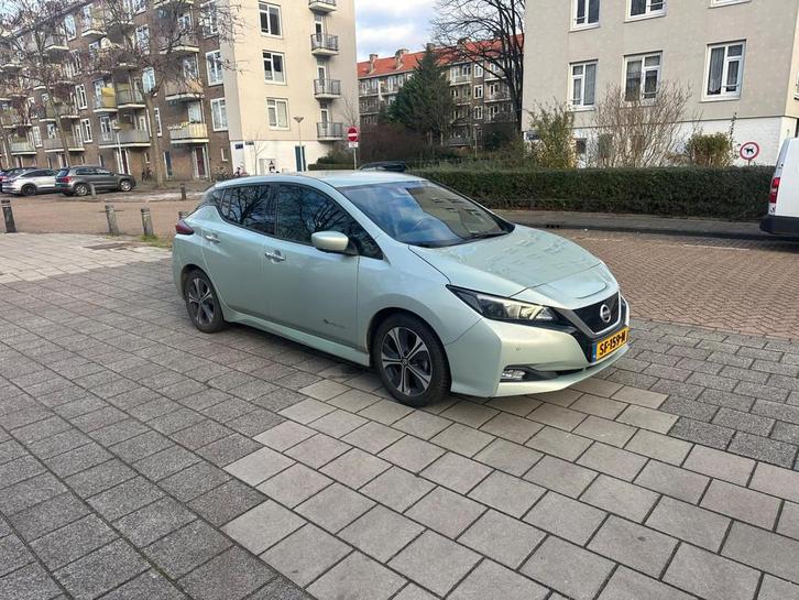Nissan LEAF 2.ZERO EDITION 40 kWh 1-eigenaar Cruise Camera, Auto's, Nissan, Bedrijf, Te koop, Leaf, 360° camera, ABS, Adaptive Cruise Control
