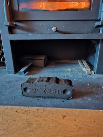 Bruinkool Briketten bundel 25 kilo € 18,- beperkte voorraad beschikbaar voor biedingen