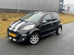 Peugeot 107 1.0 12V 5DR 2013 Zwart Sport!, Auto's, Bedrijf, 780 kg, 998 cc, Hatchback