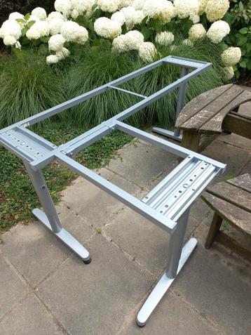 Hoekbureau Galant IKEA en ladekast