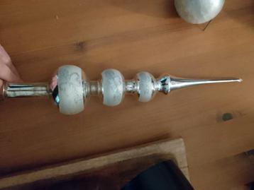 Vintage glazen kerstboompiek beschikbaar voor biedingen