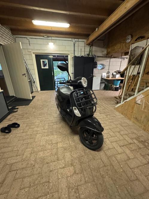 Vespa lx50 2t 70cc, Fietsen en Brommers, Scooters | Vespa, Gebruikt, Vespa LX, Benzine, Ophalen