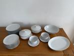 servies met gouden rand, Huis en Inrichting, Keuken | Servies, Gebruikt, Overige typen, Ophalen of Verzenden, Overige stijlen