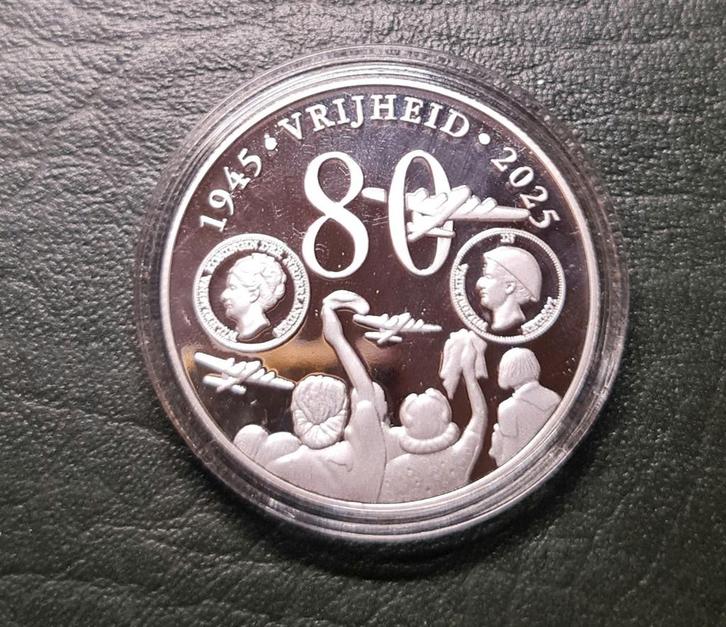 80 Jaar Vrijheid Herdenkingsmunt zwaar verzilverd, Postzegels en Munten, Munten | Nederland, Losse munt, Koningin Wilhelmina, Zilver