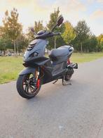 Scoeter, Fietsen en Brommers, Ophalen of Verzenden, Zo goed als nieuw, Benzine