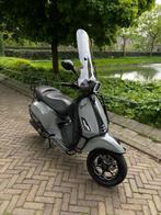 Vespa sprint Nardo Grey full option, Ophalen, Zo goed als nieuw