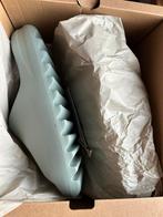 Adidas yeezy yzy slide salt 43, Ophalen of Verzenden, Nieuw, Instappers