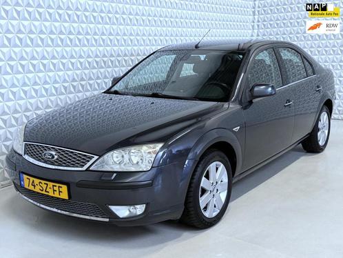 Ford Mondeo 1.8-16V Platinum Stoelverwarming + Navigatie + C, Auto's, Ford, Bedrijf, Te koop, Mondeo, ABS, Airbags, Boordcomputer