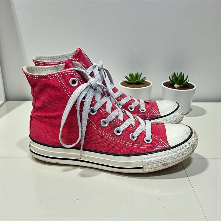 Converse Schoenen 36,5 Rood All Star Chuck Taylor High Top, Kleding | Dames, Schoenen, Gedragen, Sneakers of Gympen, Rood, Ophalen of Verzenden