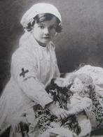 Antieke Kaart - Meisje als Verpleegster / Pop, Verzenden, Voor 1920, Gelopen, Kinderen