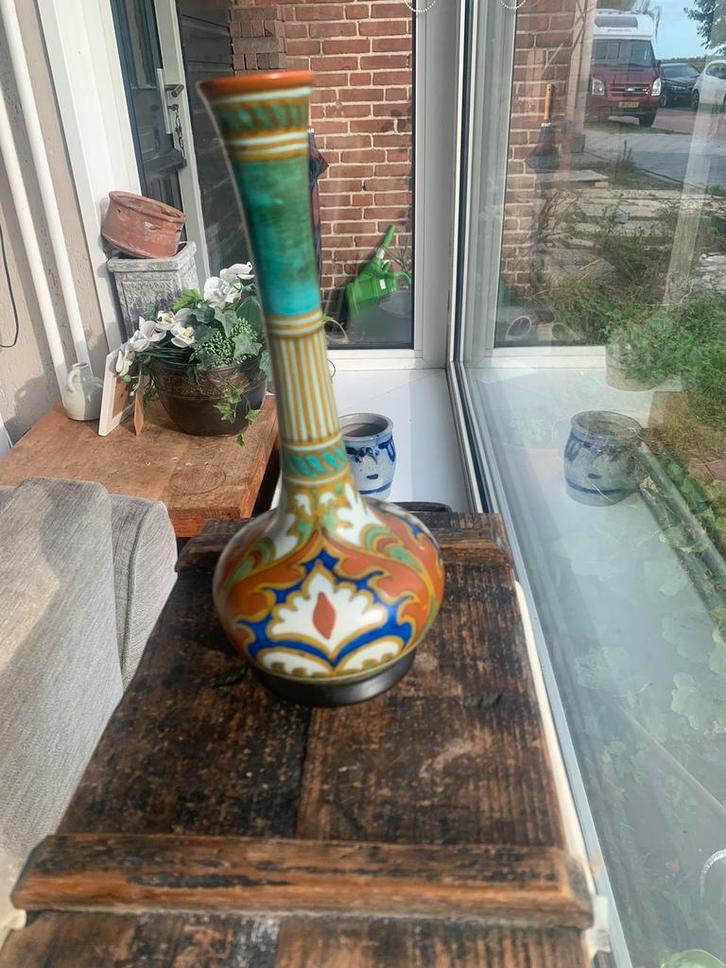 Halsvaasje plateel, Antiek en Kunst, Antiek | Vazen, Ophalen of Verzenden