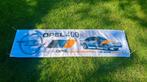 OPEL MANTA 400 BANNER 45X180 MET BEVESTIGGINGS OGEN, Auto diversen, Wieldoppen, Ophalen of Verzenden, Nieuw